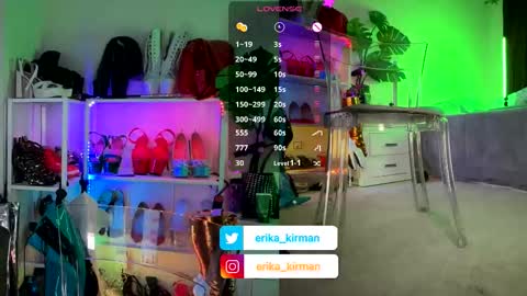 Snapshot of erika_kirman chatting on November 12, 2025, 3:45 pm Erika online show from November 12, 2025, 3:45 pm