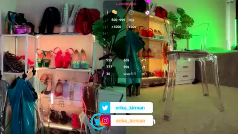 Snapshot of erika_kirman chatting on November 20, 2025, 3:01 pm Erika online show from November 20, 2025, 3:01 pm