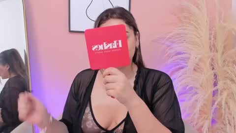 Snapshot of erika_mendez1 chatting on February 13, 2025, 7:42 pm Erika Mendez online show from February 13, 2025, 7:42 pm
