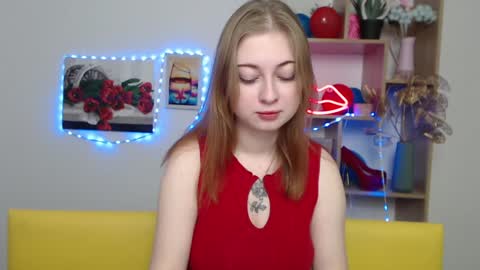 Snapshot of erikafanks chatting on January 12, 2025, 7:00 am erikafanks online show from January 12, 2025, 7:00 am