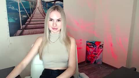 Erika online show from October 17, 2025, 10:29 am