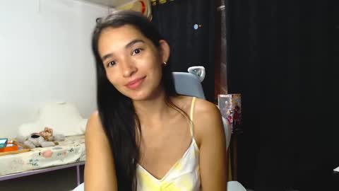 erina_1 online show from January 8, 2025, 3:29 am