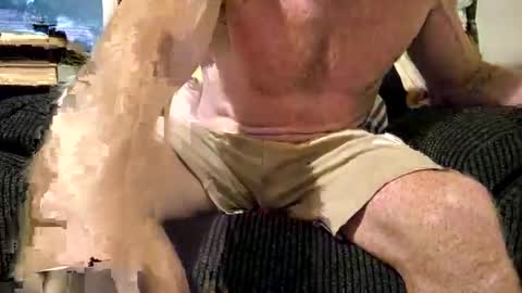 Snapshot of erniemac1 chatting on May 10, 2026, 9:42 pm erniemac1 online show from May 10, 2026, 9:42 pm