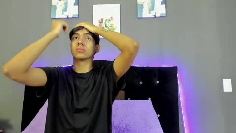 Eros Lux1 online show from April 22, 2026, 12:07 pm