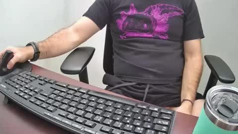 Snapshot of eroskatt chatting on December 18, 2024, 10:13 pm Eroskatt online show from December 18, 2024, 10:13 pm