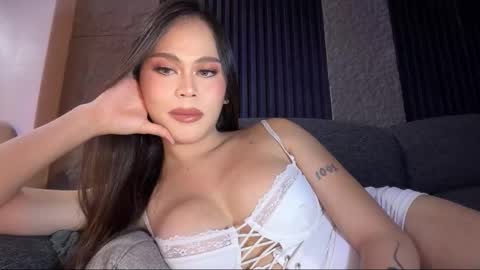 monica online show from September 14, 2025, 1:32 pm