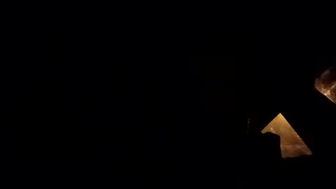 erozet89 online show from December 17, 2025, 11:00 pm