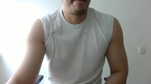 Snapshot of erra311 chatting on April 23, 2026, 4:42 pm erra311 online show from April 23, 2026, 4:42 pm