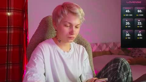 esajukyy online show from December 27, 2024, 11:50 am