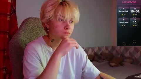 esajukyy online show from February 13, 2025, 6:16 pm