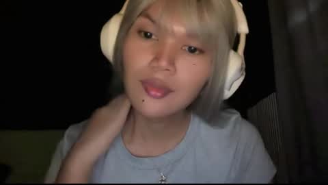 Chelliane online show from November 19, 2025, 3:06 am