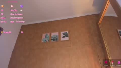 Snapshot of esmeralda__g chatting on March 7, 2025, 10:43 pm Esmeralda G online show from March 7, 2025, 10:43 pm