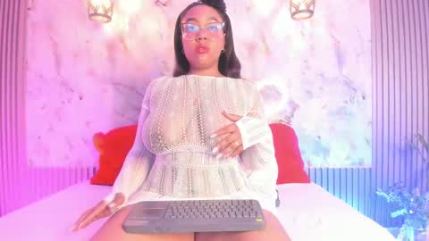 esmeralda online show from March 9, 2025, 9:35 am