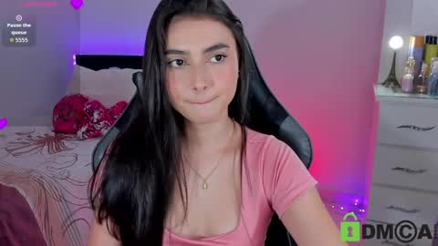 Esmeralda online show from May 29, 2026, 7:56 pm