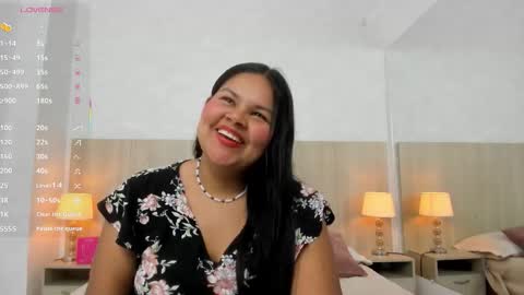 Esmeralda online show from March 28, 2026, 7:35 pm