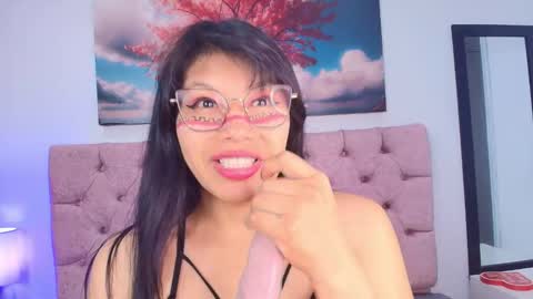 Esmeralda  online show from December 16, 2025, 9:31 pm