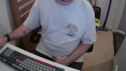 Morph online show from November 30, 2025, 5:50 pm