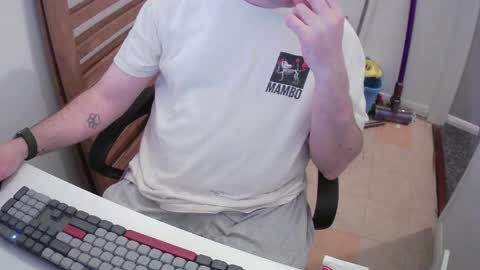 Morph online show from April 19, 2026, 7:49 pm