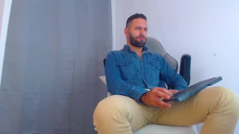 esteban online show from December 6, 2024, 12:23 am