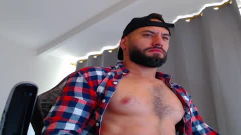 esteban online show from November 20, 2025, 3:45 pm