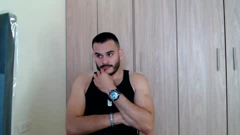 Snapshot of esteban_fer chatting on February 5, 2025, 1:54 pm Esteban Fernandez online show from February 5, 2025, 1:54 pm