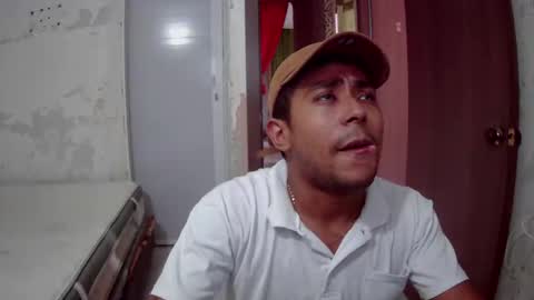 Snapshot of esteban_verg chatting on March 24, 2026, 10:37 pm wailer1996 online show from March 24, 2026, 10:37 pm