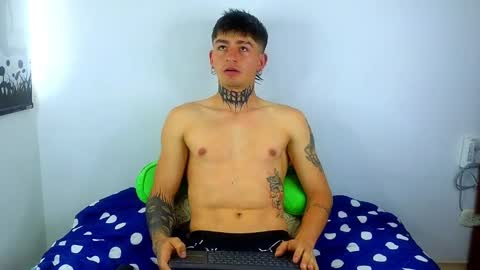 Esteban independent model online show from February 28, 2025, 9:12 pm