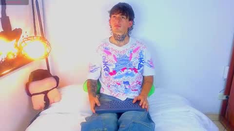 Esteban independent model online show from September 24, 2025, 8:50 am