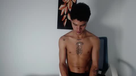 Snapshot of estebanjm22 chatting on March 3, 2026, 10:54 am Esteban online show from March 3, 2026, 10:54 am