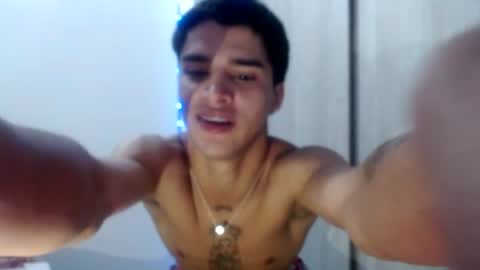 Esteban online show from June 19, 2026, 4:50 am
