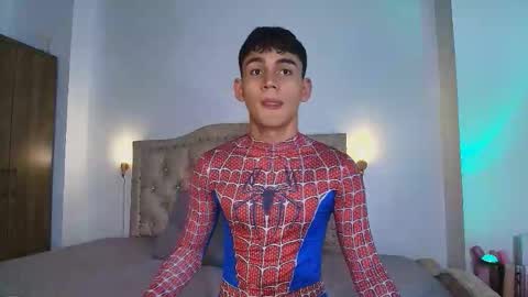 Snapshot of estebanperez_ chatting on September 12, 2025, 11:43 am Esteban online show from September 12, 2025, 11:43 am