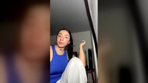 Snapshot of estefa1 chatting on February 18, 2026, 5:53 pm estefa1 online show from February 18, 2026, 5:53 pm