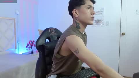 estefan_tay online show from February 9, 2026, 3:10 am