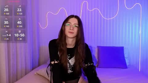 Ester online show from December 12, 2024, 2:04 am