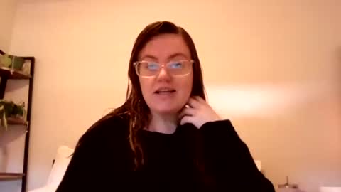 Esther online show from June 3, 2026, 1:25 pm