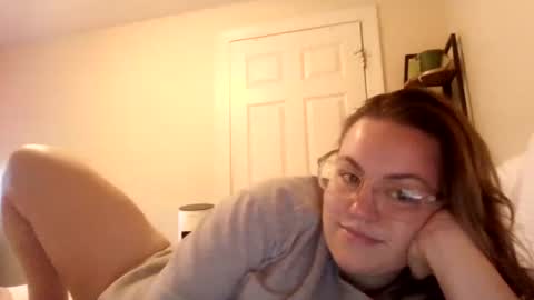 Esther online show from June 5, 2026, 11:54 pm