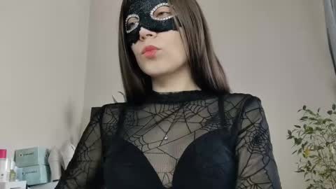 estherphillips online show from January 17, 2026, 3:11 am