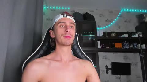 LOUIS online show from September 26, 2025, 7:51 pm