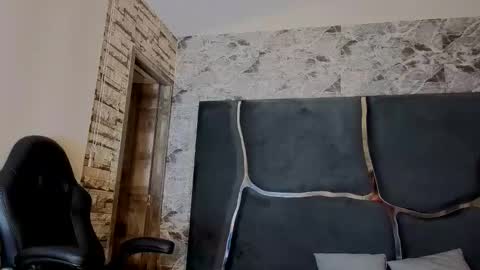 estrella05_ online show from November 11, 2025, 5:07 am