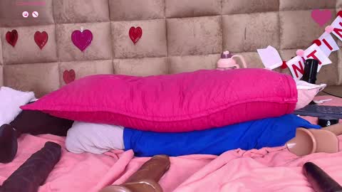 Estrella online show from February 7, 2025, 6:02 pm