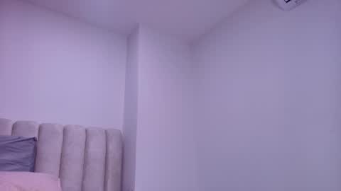 Estrella online show from November 28, 2025, 12:08 pm