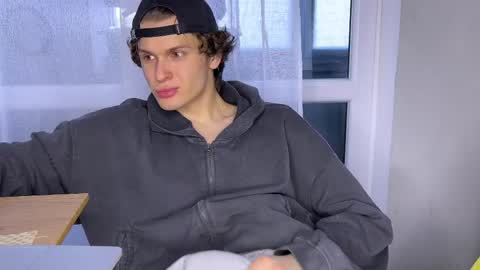 Alex online show from April 10, 2026, 2:44 pm