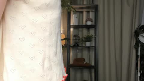 Natalie online show from November 14, 2025, 5:39 am