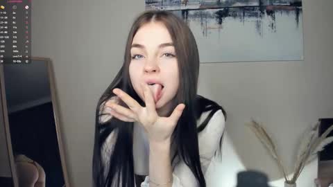 Mary online show from November 30, 2025, 7:45 am