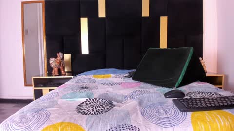 Ethan online show from January 15, 2025, 8:48 pm