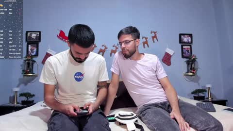 ADAM TAYLOR  ETHAN CAMBAL INDEPENDENT MODELS online show from December 7, 2024, 1:58 am