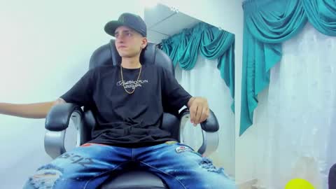 Ethan online show from December 3, 2024, 8:17 pm