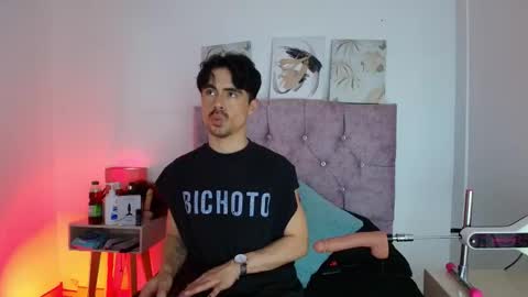 ethan  online show from March 18, 2026, 3:31 am