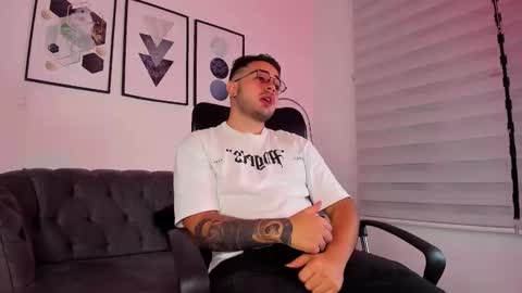 ethan_greacee online show from February 24, 2026, 12:25 pm