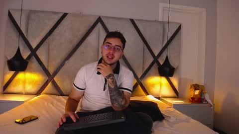 ethan_greys online show from December 21, 2025, 12:40 am